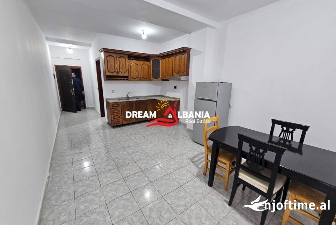Shtepi ne shitje Apartament ne Tirane, 2+1, Mobilimi Bosh, pa mobiluar, Pagesa 135,000  Euro.