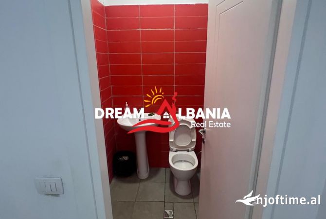 Kapanon ne shitje mbrapa City Park, ne Vore ID (ID 4181103)