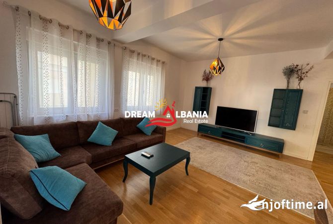 Casa in affitto 2+1 a Tirana - 1,000 Euro