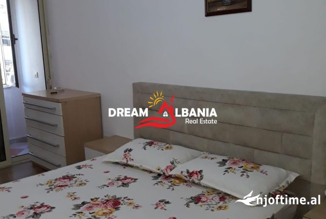 Shtepi me qera Apartament ne Tirane, 2+1, Mobilimi E mobiluar, Pagesa 510  Euro.