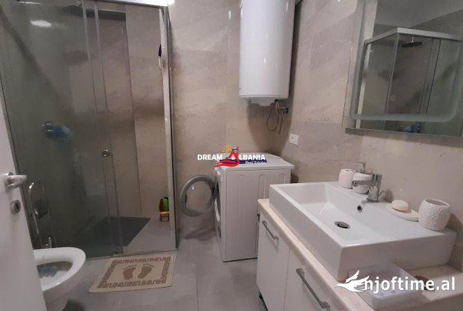 Shtepi me qera 2+1 ne Tirane - 1,500 Euro