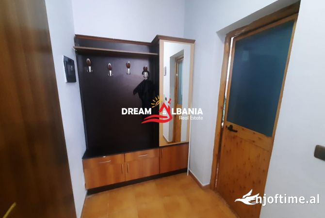 Shtepi me qera Apartament ne Tirane, 1+1, Mobilimi E mobiluar, Pagesa 500  Euro.