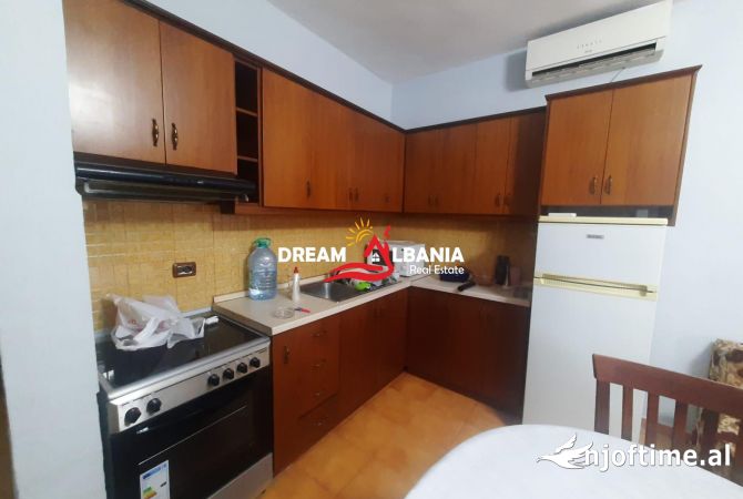Shtepi me qera Apartament ne Tirane, 1+1, Mobilimi E mobiluar, Pagesa 500  Euro.