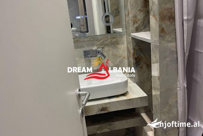 Shtepi me qera Garsoniere ne Tirane - 300 Euro