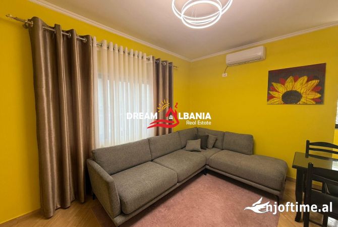 Shtepi me qera 2+1 ne Tirane - 650 Euro