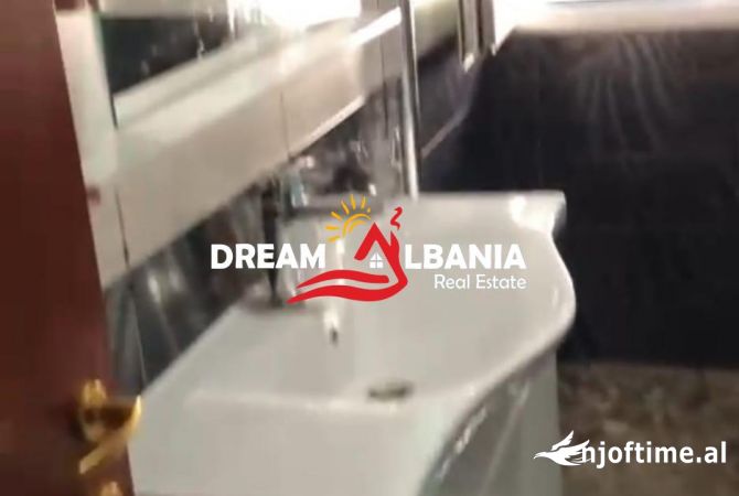 Shtepi ne shitje Apartament ne Tirane, 2+1, Mobilimi E mobiluar, Pagesa 175,000  Euro.