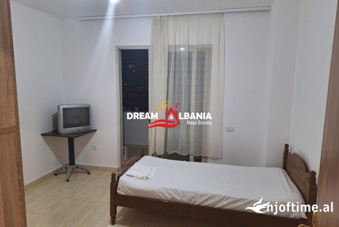 Shtepi me qera Apartament ne Tirane, 2+1, Mobilimi E mobiluar, Pagesa 50,000  Leke.