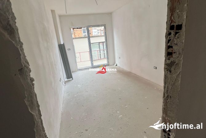 Shtepi ne shitje 2+1 ne Tirane - 205,000 Euro