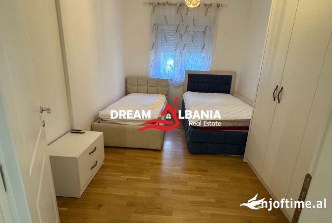 Shtepi me qera Apartament ne Tirane, 2+1, Mobilimi E mobiluar, Pagesa 1,000  Euro.