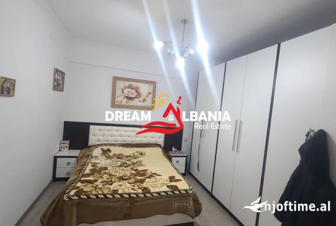 Shtepi me qera 2+1 ne Tirane - 550 Euro