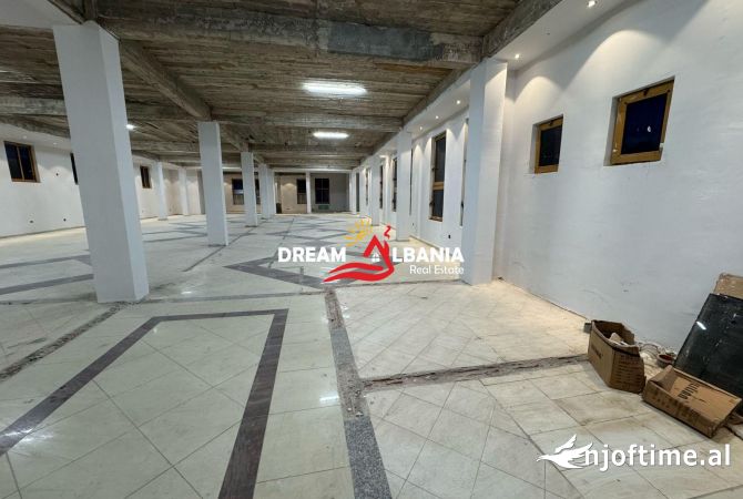Ambient biznesi me qera 4+1 ne Tirane - 2,500 Euro