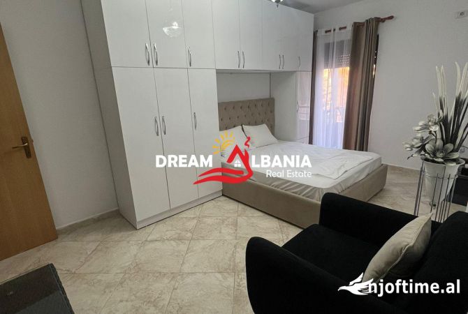 Shtepi me qera Garsoniere ne Tirane - 450 Euro