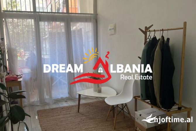 Shtepi ne shitje Apartament ne Tirane, 1+1, Mobilimi E mobiluar, Pagesa 78,000  Euro.