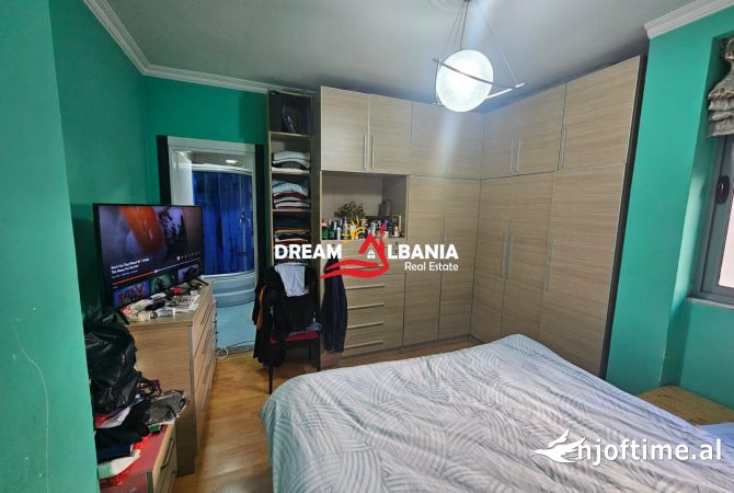 Shtepi ne shitje Apartament ne Tirane, 3+1, Mobilimi Bosh, pa mobiluar, Pagesa 138,000  Euro.