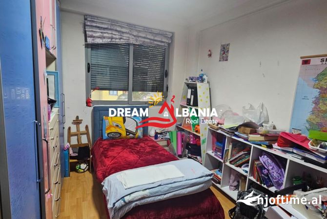 Shtepi ne shitje Apartament ne Tirane, 3+1, Mobilimi Bosh, pa mobiluar, Pagesa 138,000  Euro.