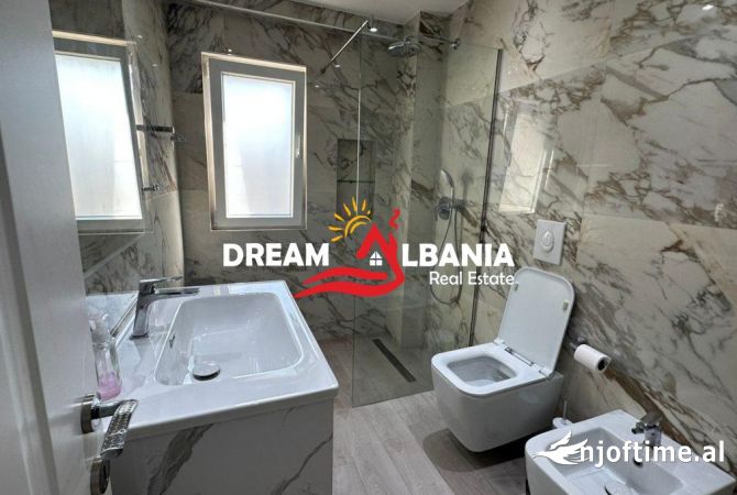 Shtepi me qera Apartament ne Tirane, 2+1, Mobilimi E mobiluar, Pagesa 1,000  Euro.