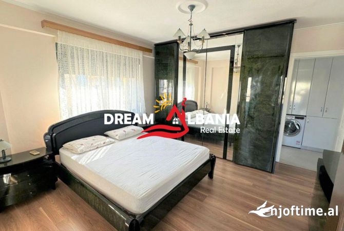 Shtepi me qera Apartament ne Tirane, 2+1, Mobilimi E mobiluar, Pagesa 1,000  Euro.