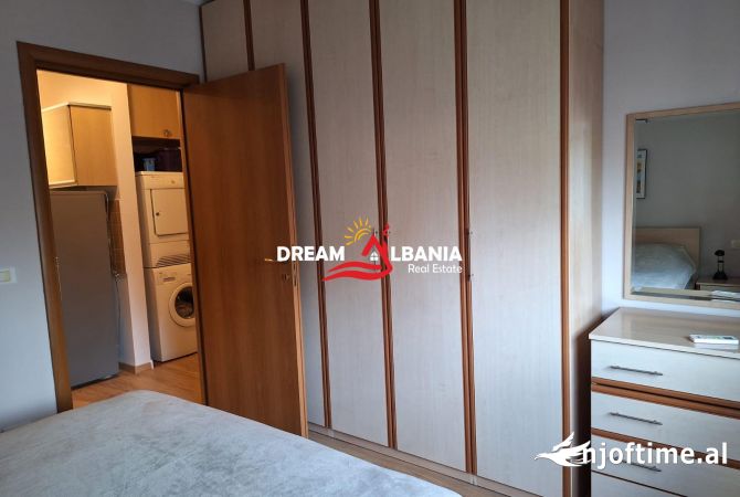 Shtepi me qera Apartament ne Tirane, 2+1, Mobilimi E mobiluar, Pagesa 900  Euro.