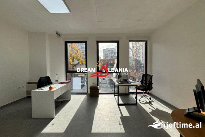 Ambient biznesi ne shitje 1+1 ne Tirane - 372,000 Euro