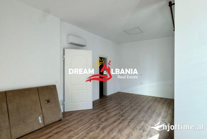 Shitet njesi biznesi ne rrugen e Kavajes (ID 4161096)