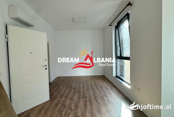 Shitet njesi biznesi ne rrugen e Kavajes (ID 4161096)