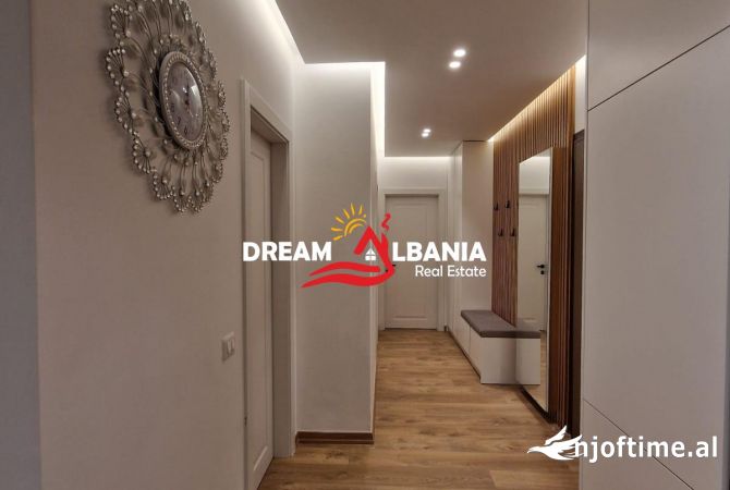 Shtepi me qera 2+1 ne Tirane - 1,000 Euro