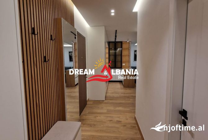 Shtepi me qera 2+1 ne Tirane - 1,000 Euro