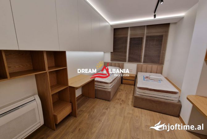 Shtepi me qera Apartament ne Tirane, 2+1, Mobilimi E mobiluar, Pagesa 1,000  Euro.