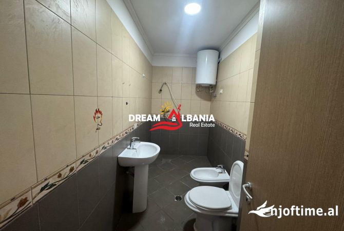 Shtepi ne shitje Apartament ne Tirane, 1+1, Mobilimi E mobiluar, Pagesa 89,000  Euro.