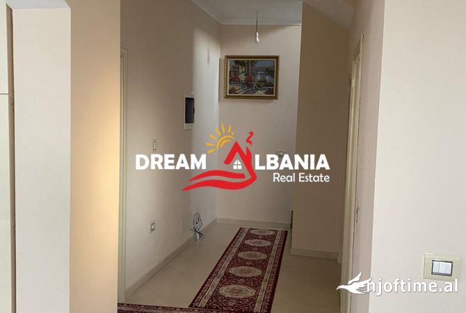 Shtepi me qera Vila Luksoze ne Tirane, 6+1, Mobilimi E mobiluar, Pagesa 1,700  Euro.