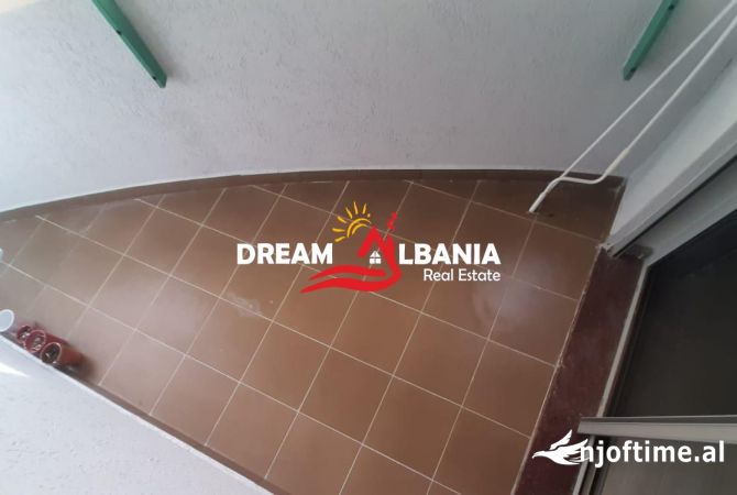 Shtepi me qera Apartament ne Tirane, 3+1, Mobilimi E mobiluar, Pagesa 750  Euro.