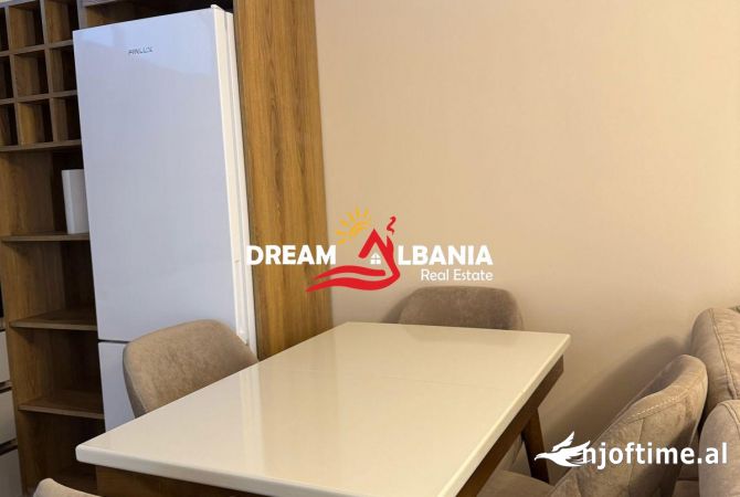Shtepi me qera Apartament ne Tirane, 2+1, Mobilimi E mobiluar, Pagesa 700  Euro.