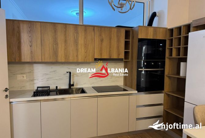 Shtepi me qera Apartament ne Tirane, 2+1, Mobilimi E mobiluar, Pagesa 700  Euro.