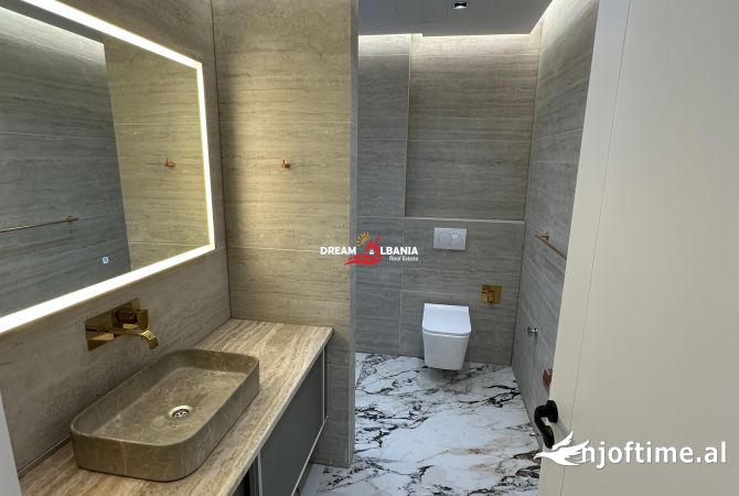 Shtepi me qera Apartament ne Tirane, 2+1, Mobilimi E mobiluar, Pagesa 1,000  Euro.