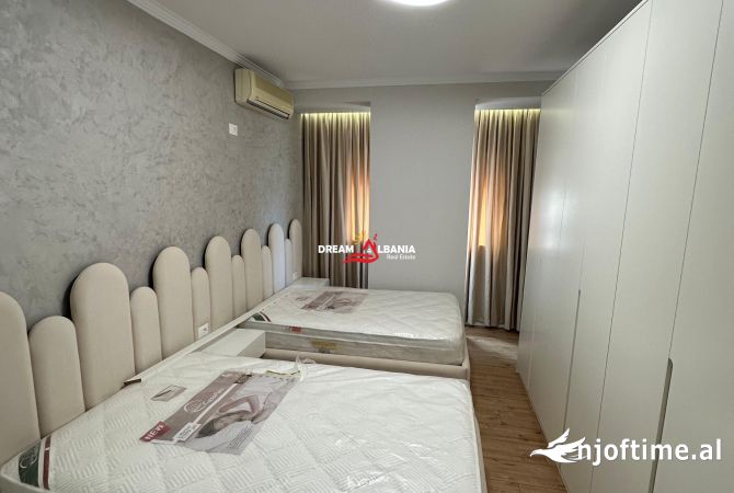 Shtepi me qera Apartament ne Tirane, 2+1, Mobilimi E mobiluar, Pagesa 1,000  Euro.