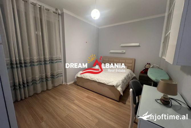 Shtepi me qera Apartament ne Tirane, 2+1, Mobilimi E mobiluar, Pagesa 80,000  Leke.