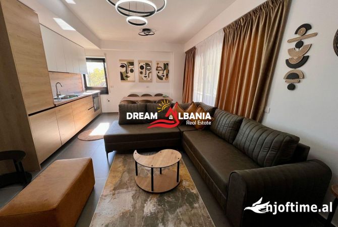 Casa in affitto 3+1 a Tirana - 1,000 Euro