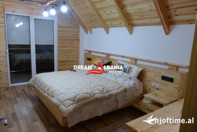 Shtepi ne shitje Apartament ne Durres, 2+1, Mobilimi E mobiluar, Pagesa 250,000  Euro.