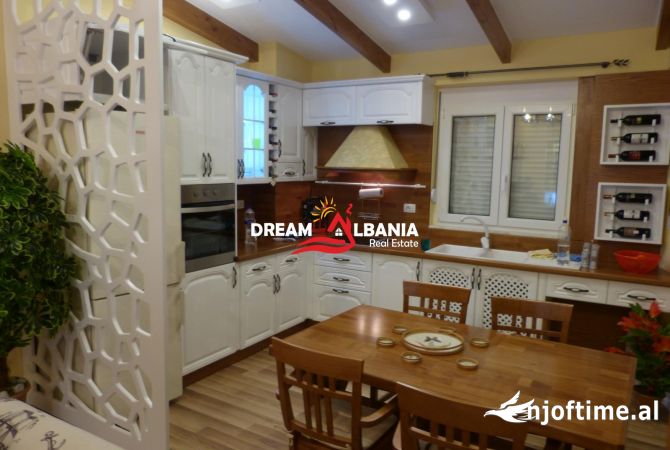 Shtepi ne shitje Apartament ne Durres, 2+1, Mobilimi E mobiluar, Pagesa 250,000  Euro.