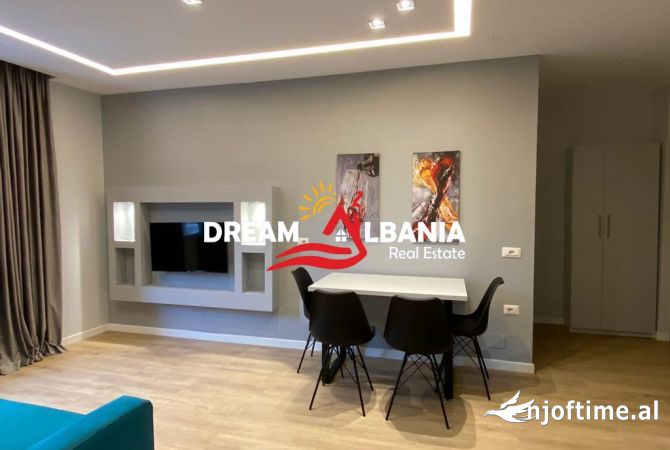 Shtepi me qera 2+1 ne Tirane - 640 Euro