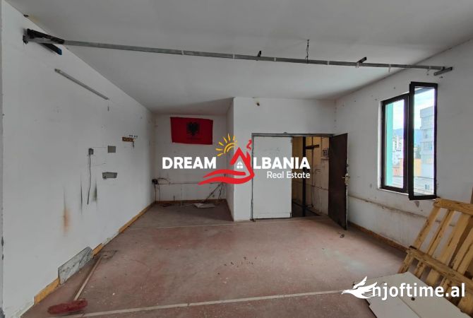 Ambjent Biznesi ne shitje tek Ish Frigoriferi, Rruga “Siri Kodra” ne Tirane (ID 4161098)