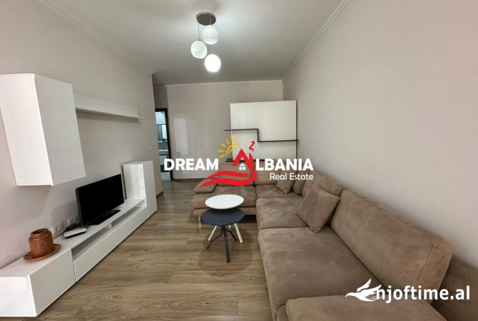Shtepi me qera 2+1 ne Tirane - 700 Euro