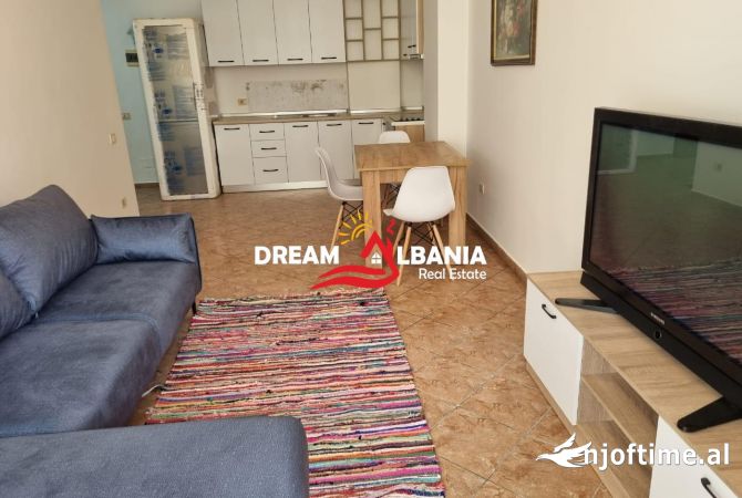 Shtepi me qera Apartament ne Tirane, 2+1, Mobilimi E mobiluar, Pagesa 480  Euro.
