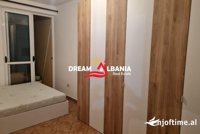 Shtepi me qera Apartament ne Tirane, 2+1, Mobilimi E mobiluar, Pagesa 480  Euro.