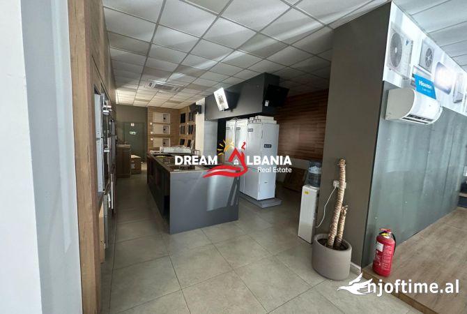 Ambient biznesi me qera 1+1 ne Tirane - 450,000 Leke