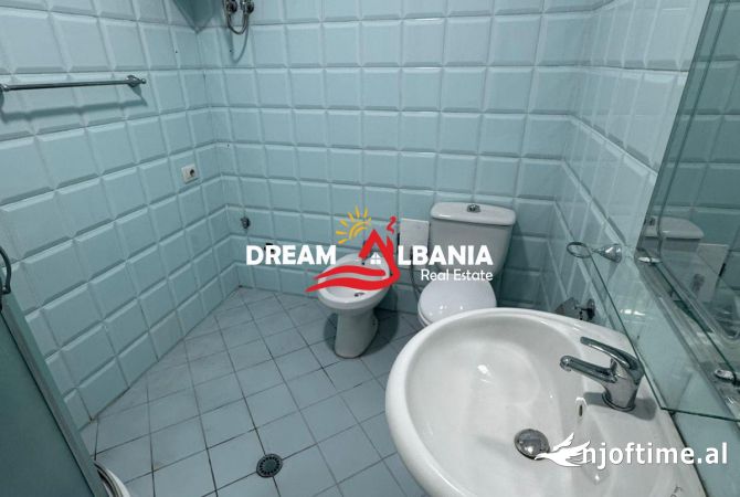 Shtepi ne shitje Apartament ne Tirane, 1+1, Mobilimi Bosh, pa mobiluar, Pagesa 96,500  Euro.