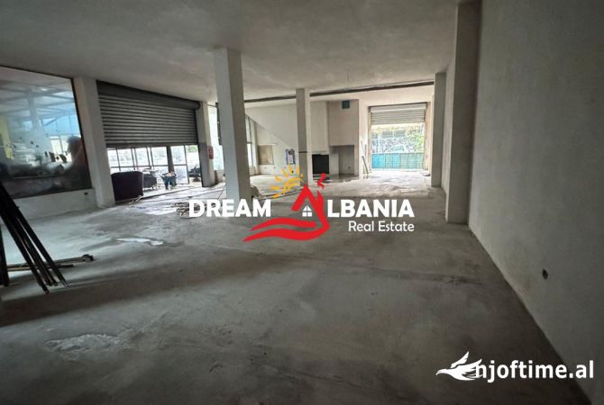 Ambient biznesi me qera 4+1 ne Tirane - 1,200 Euro