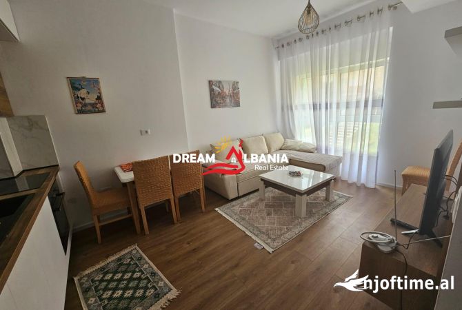 Shtepi me qera Apartament ne Tirane, 1+1, Mobilimi E mobiluar, Pagesa 375  Euro.