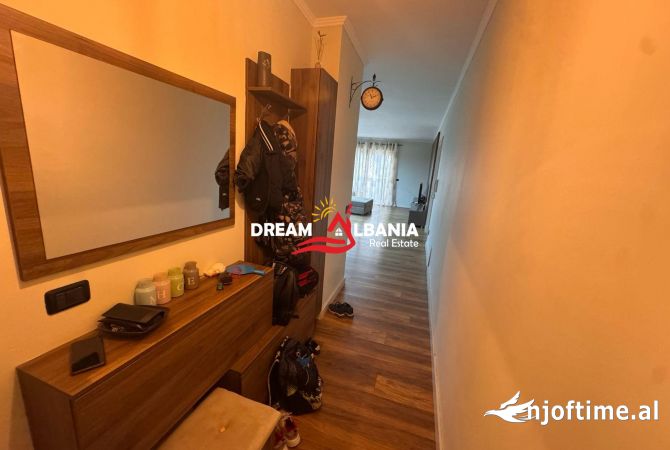 Shtepi me qera Apartament ne Tirane, 2+1, Mobilimi E mobiluar, Pagesa 900  Euro.