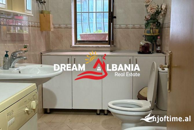 Shtepi me qera Apartament ne Tirane, 2+1, Mobilimi E mobiluar, Pagesa 900  Euro.